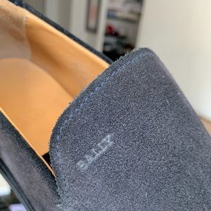 Black suede Bally loafers w rubber soles